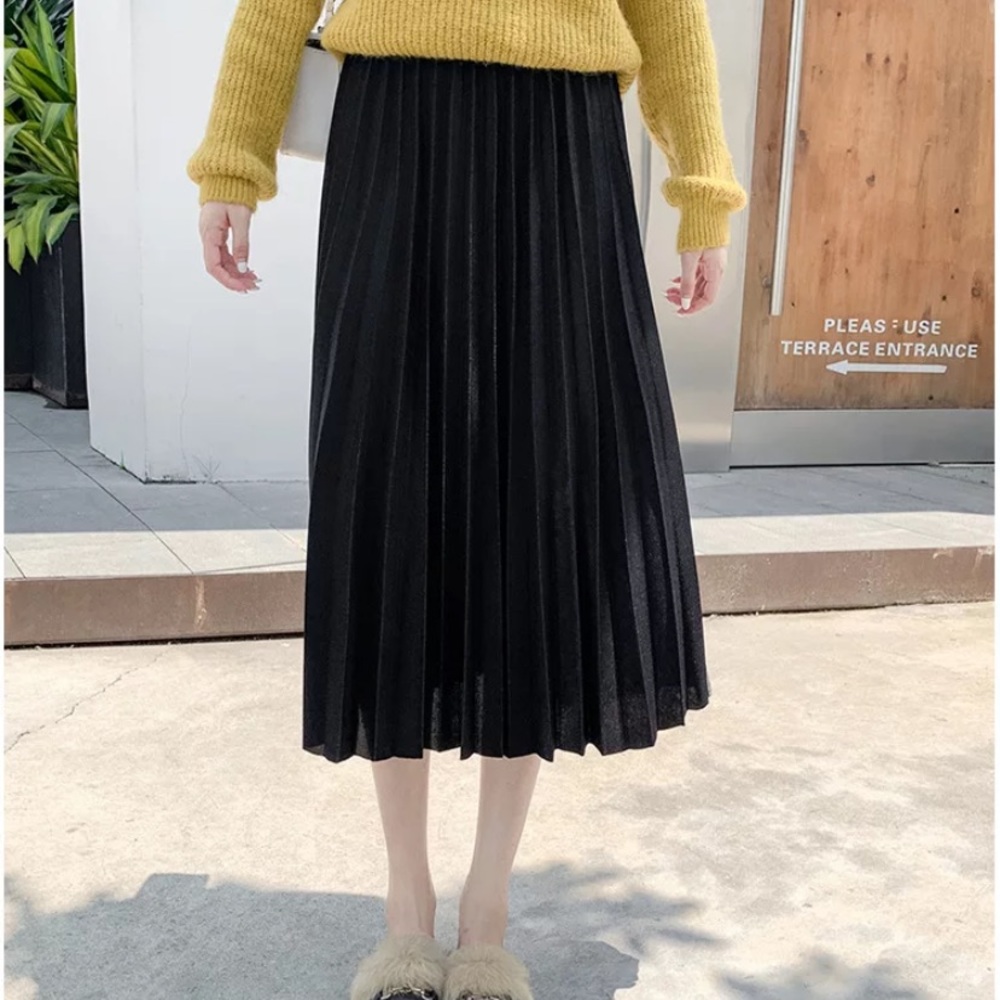 Pleated MIDI Skirt